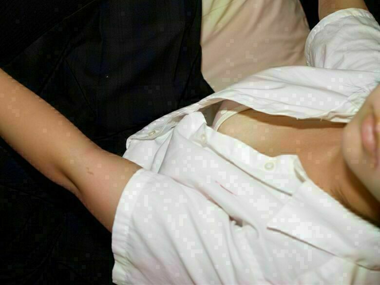 胸ちら動画像386枚!エロい胸チラ盗撮の巨乳人妻に素人JKおっぱい 乳首ポロリや谷間が抜ける!!【動画あり】286枚目