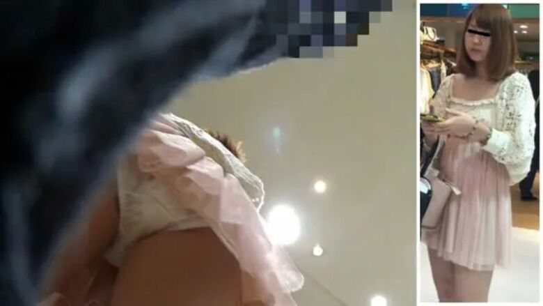 パンチラが抜ける逆さ撮り盗撮エロ動画像Vol.52_019枚目