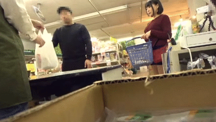 バックヤード エロGIF画像18枚！店の裏で従業員とセックスしている変態女の画像をまとめてみた!!001枚目