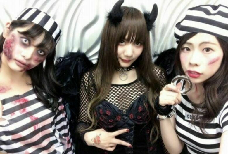 ハロウィン🎃エロ画像！動画もあるぜ!!盗撮・自撮りコスプレ女子のsns流出㊙️2025年はナニがくるか楽しみだよ♡031枚目