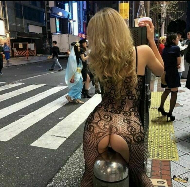 ハロウィン🎃エロ画像！動画もあるぜ!!盗撮・自撮りコスプレ女子のsns流出㊙️2025年はナニがくるか楽しみだよ♡039枚目