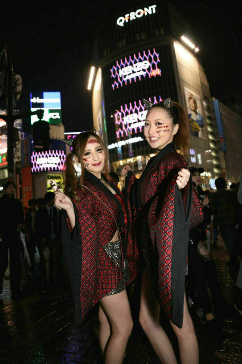 ハロウィン🎃エロ画像！動画もあるぜ!!盗撮・自撮りコスプレ女子のsns流出㊙️2025年はナニがくるか楽しみだよ♡060枚目