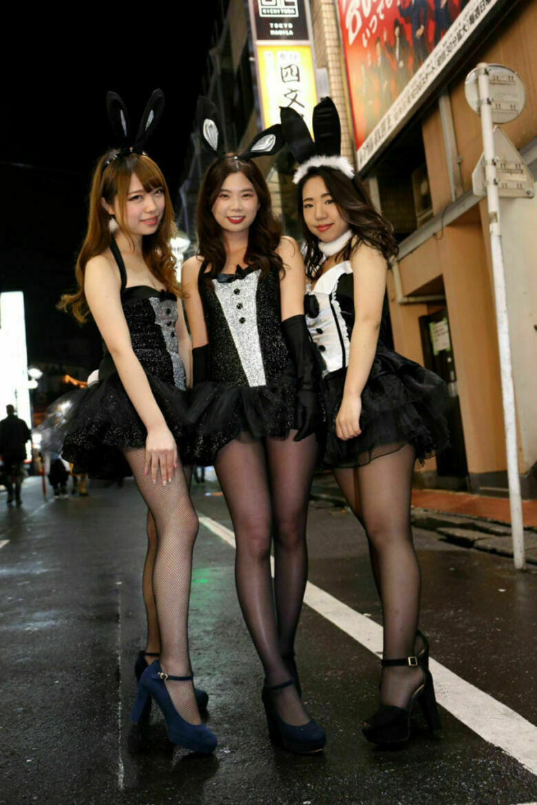 ハロウィン🎃エロ画像！動画もあるぜ!!盗撮・自撮りコスプレ女子のsns流出㊙️2025年はナニがくるか楽しみだよ♡063枚目