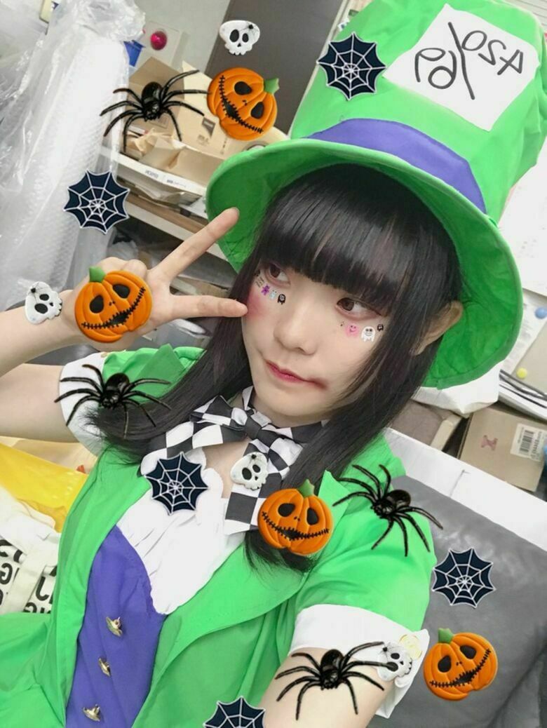 ハロウィン🎃エロ画像！動画もあるぜ!!盗撮・自撮りコスプレ女子のsns流出㊙️2025年はナニがくるか楽しみだよ♡073枚目
