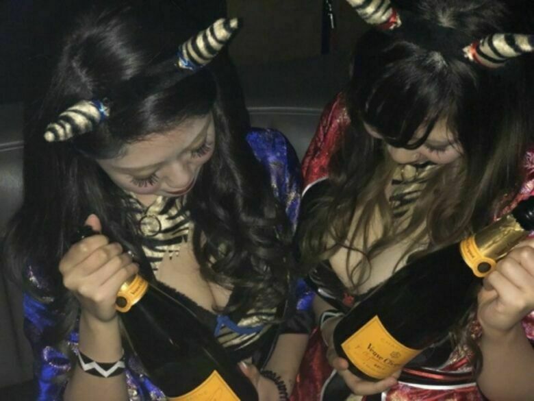 ハロウィン🎃エロ画像！動画もあるぜ!!盗撮・自撮りコスプレ女子のsns流出㊙️2025年はナニがくるか楽しみだよ♡101枚目