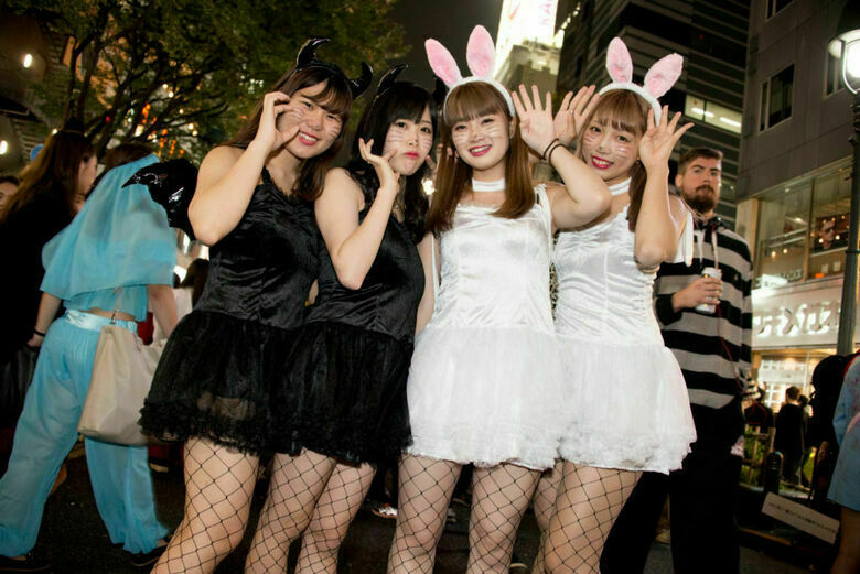 ハロウィン🎃エロ画像！動画もあるぜ!!盗撮・自撮りコスプレ女子のsns流出㊙️2025年はナニがくるか楽しみだよ♡129枚目