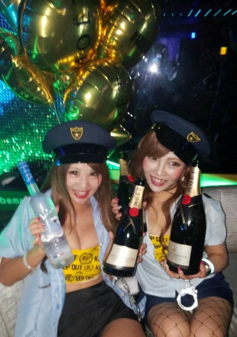 ハロウィン🎃エロ画像！動画もあるぜ!!盗撮・自撮りコスプレ女子のsns流出㊙️2025年はナニがくるか楽しみだよ♡221枚目