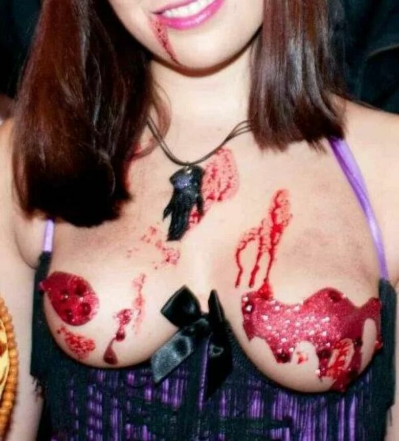 ハロウィン🎃エロ画像！動画もあるぜ!!盗撮・自撮りコスプレ女子のsns流出㊙️2025年はナニがくるか楽しみだよ♡225枚目