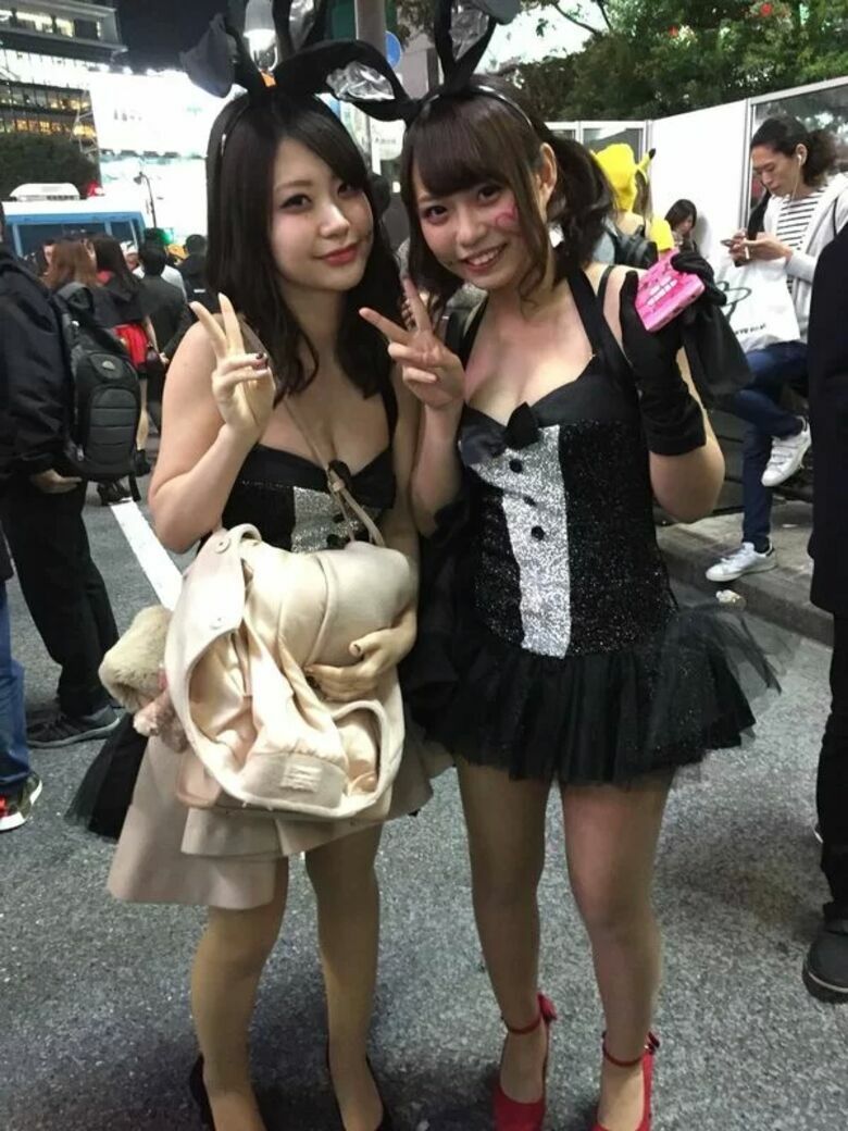 ハロウィン🎃エロ画像！動画もあるぜ!!盗撮・自撮りコスプレ女子のsns流出㊙️2025年はナニがくるか楽しみだよ♡255枚目