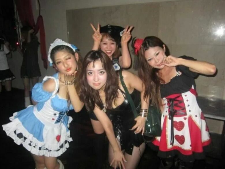 ハロウィン🎃エロ画像！動画もあるぜ!!盗撮・自撮りコスプレ女子のsns流出㊙️2025年はナニがくるか楽しみだよ♡275枚目