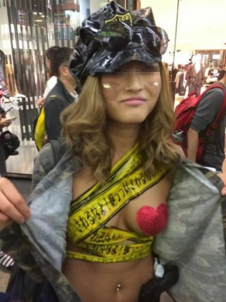ハロウィン🎃エロ画像！動画もあるぜ!!盗撮・自撮りコスプレ女子のsns流出㊙️2025年はナニがくるか楽しみだよ♡297枚目