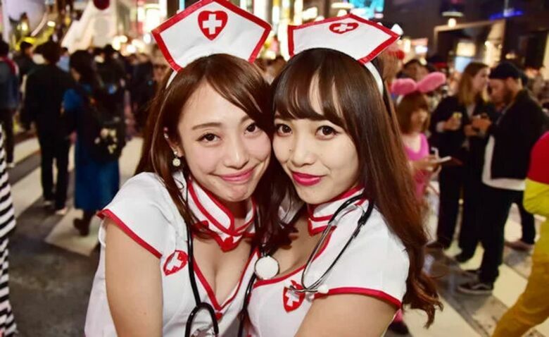 ハロウィン🎃エロ画像！動画もあるぜ!!盗撮・自撮りコスプレ女子のsns流出㊙️2025年はナニがくるか楽しみだよ♡320枚目