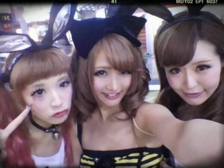 ハロウィン🎃エロ画像！動画もあるぜ!!盗撮・自撮りコスプレ女子のsns流出㊙️2025年はナニがくるか楽しみだよ♡321枚目