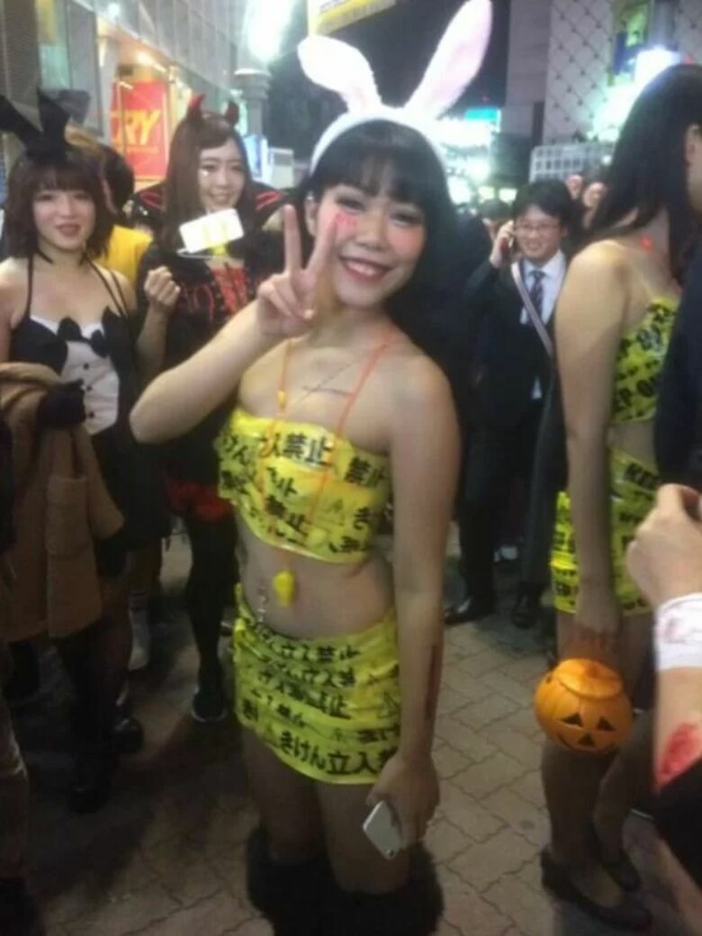 ハロウィン🎃エロ画像！動画もあるぜ!!盗撮・自撮りコスプレ女子のsns流出㊙️2025年はナニがくるか楽しみだよ♡338枚目