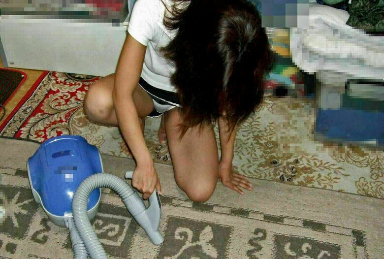 人妻 盗撮エロ画像!流出パンチラ・胸チラ美乳おっぱい♡抜ける隠し撮りまとめてみたぜ!!021