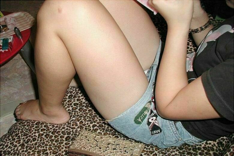 人妻 盗撮エロ画像!流出パンチラ・胸チラ美乳おっぱい♡抜ける隠し撮りまとめてみたぜ!!049