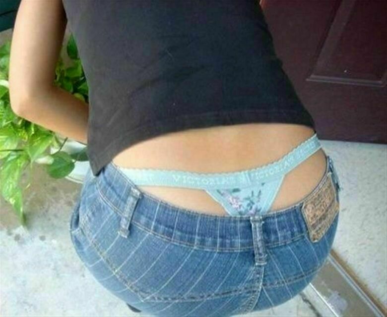 人妻 盗撮エロ画像!流出パンチラ・胸チラ美乳おっぱい♡抜ける隠し撮りまとめてみたぜ!!064