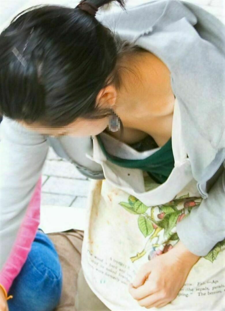 人妻 盗撮エロ画像!流出パンチラ・胸チラ美乳おっぱい♡抜ける隠し撮りまとめてみたぜ!!149