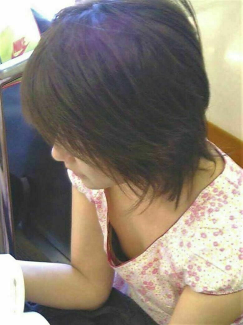 人妻 盗撮エロ画像!流出パンチラ・胸チラ美乳おっぱい♡抜ける隠し撮りまとめてみたぜ!!155