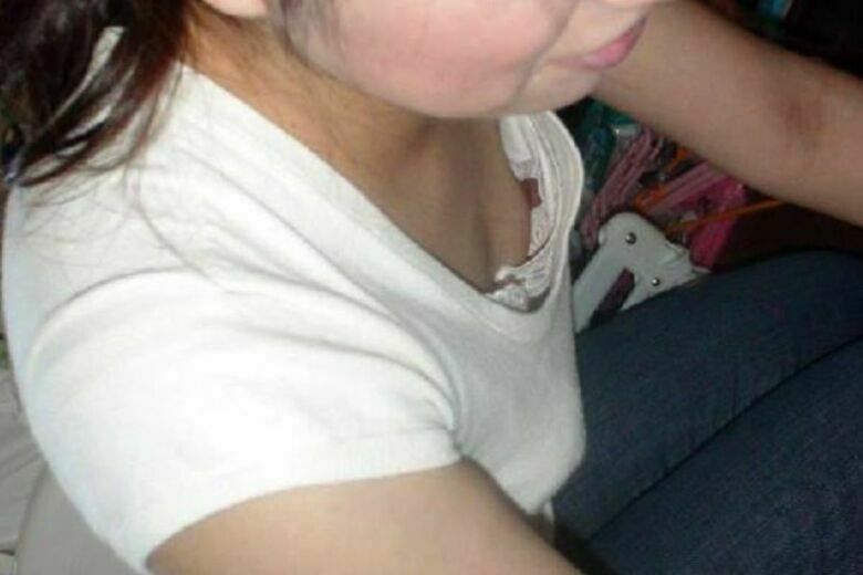 人妻 盗撮エロ画像!流出パンチラ・胸チラ美乳おっぱい♡抜ける隠し撮りまとめてみたぜ!!157