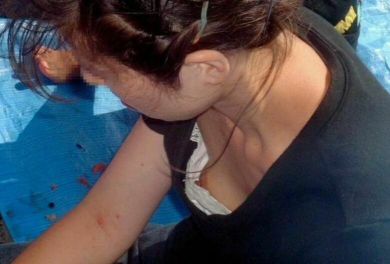 人妻 盗撮エロ画像!流出パンチラ・胸チラ美乳おっぱい♡抜ける隠し撮りまとめてみたぜ!!185