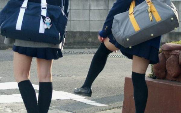 JK ニーハイ盗撮エロ画像!パンチラしてなくても十分抜けちゃいます♡008