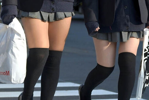 JK ニーハイ盗撮エロ画像!パンチラしてなくても十分抜けちゃいます♡011