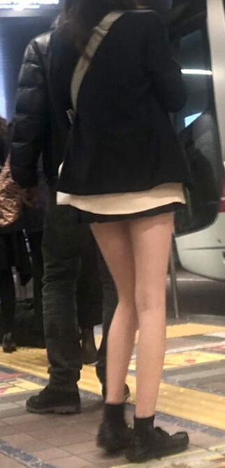 JKパンチラ動画像299枚!エロい女子の盗撮逆さ撮りやしゃがみパンツ 自撮り流出がエロくて抜ける!!【動画あり】088枚目