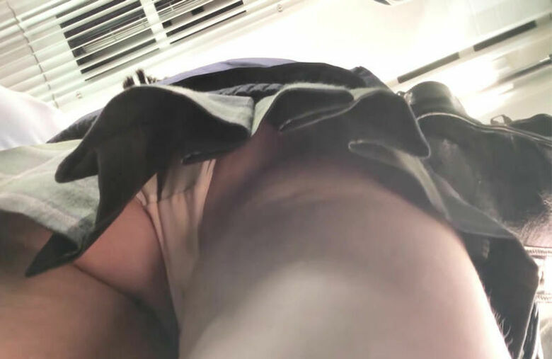 JKパンチラ動画像299枚!エロい女子の盗撮逆さ撮りやしゃがみパンツ 自撮り流出がエロくて抜ける!!【動画あり】151枚目