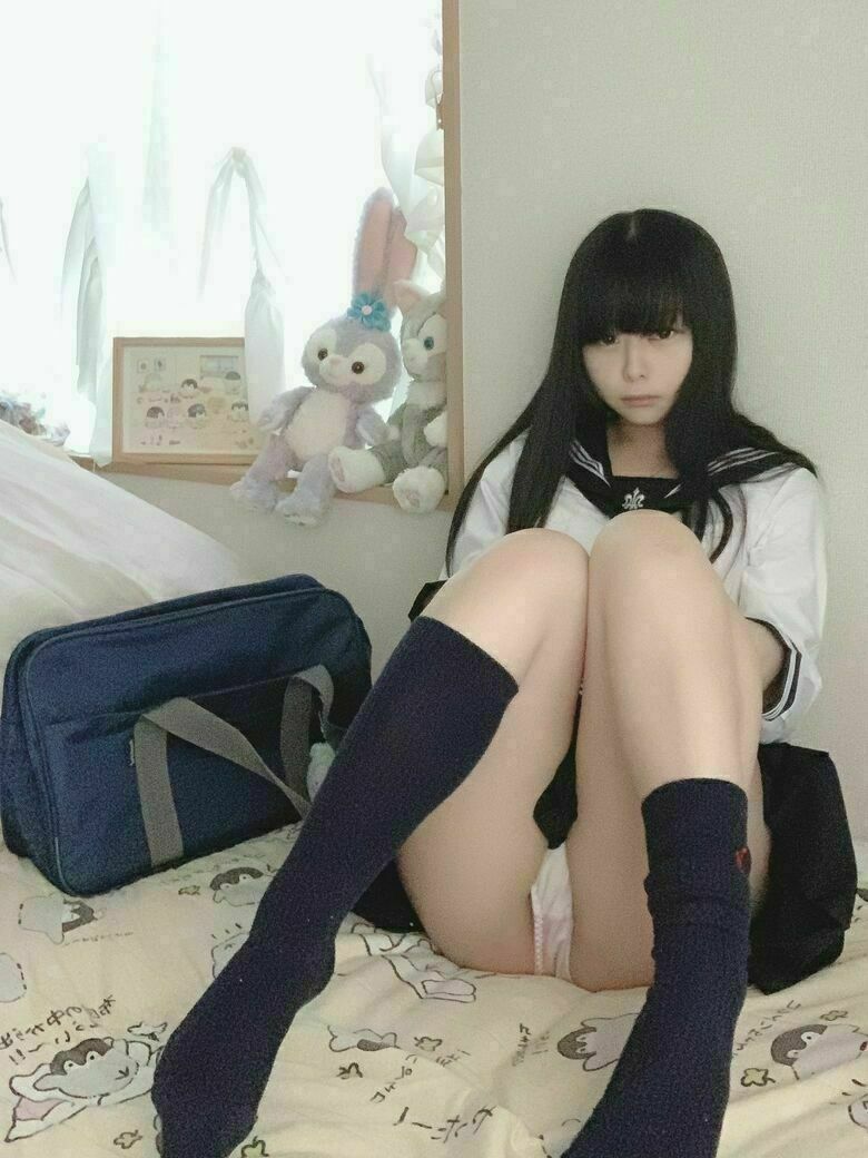 JKパンチラ動画像299枚!エロい女子の盗撮逆さ撮りやしゃがみパンツ 自撮り流出がエロくて抜ける!!【動画あり】202枚目