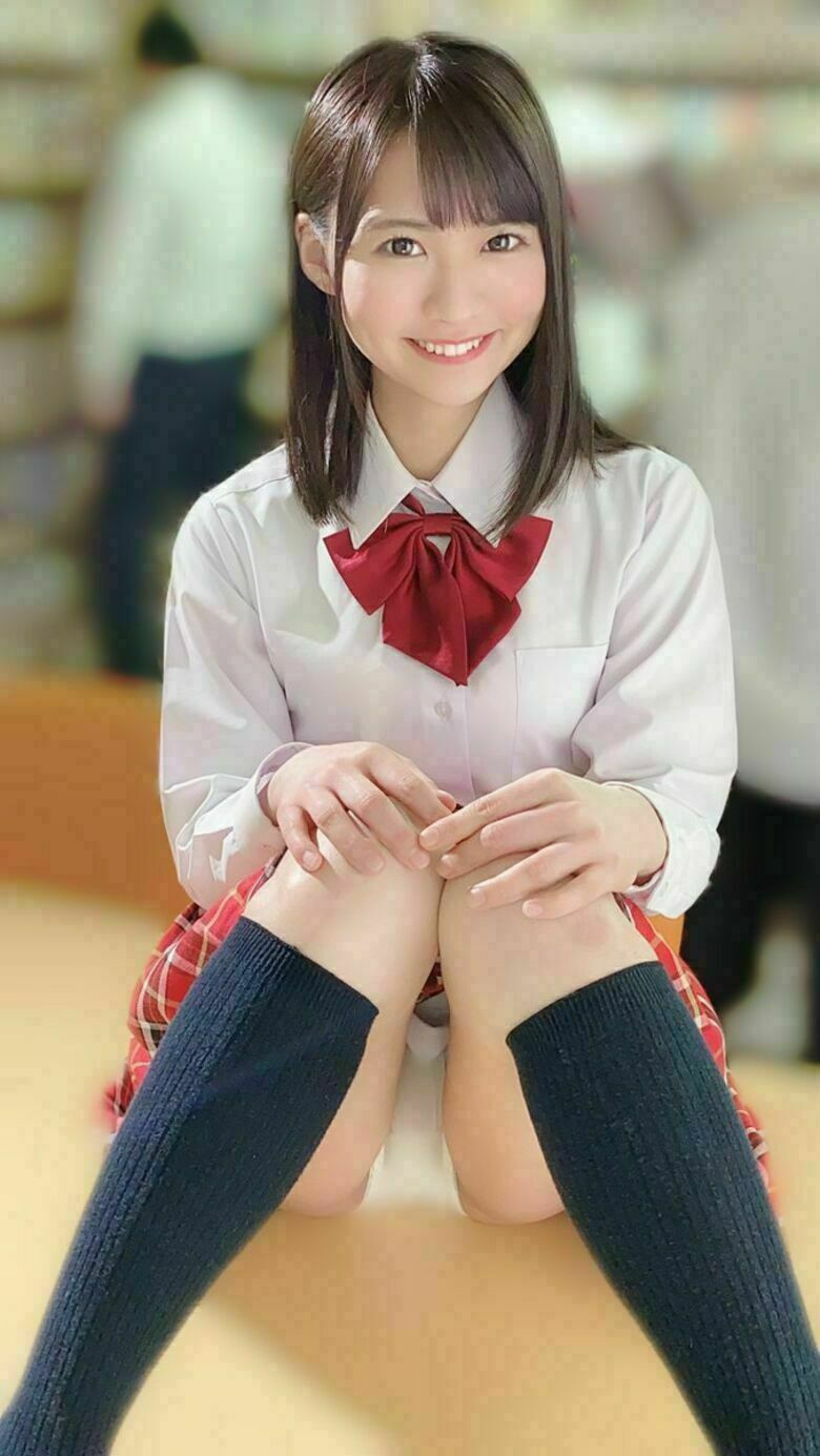 JKパンチラ動画像299枚!エロい女子の盗撮逆さ撮りやしゃがみパンツ 自撮り流出がエロくて抜ける!!【動画あり】205枚目