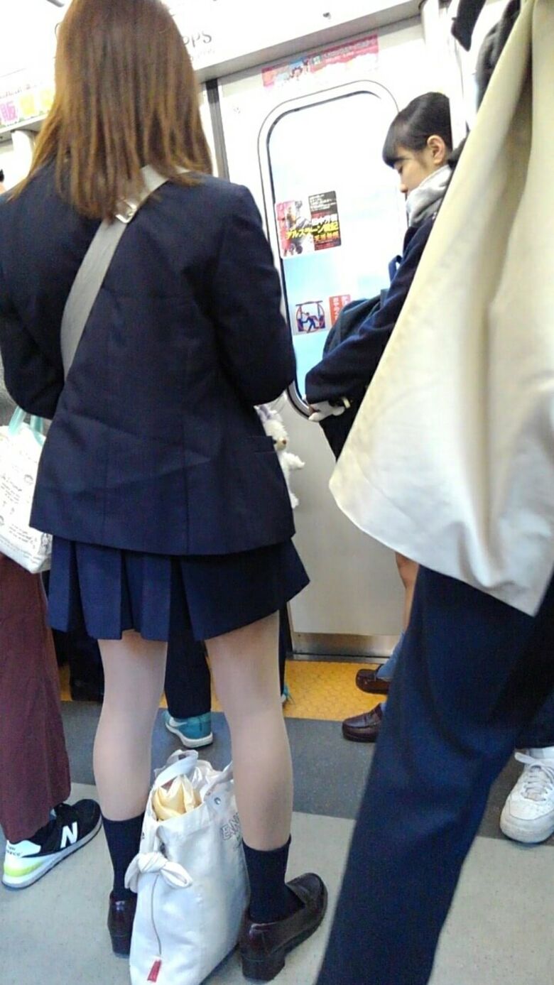 リアルJKパンチラ太ももエロ動画像【厳選45枚】Vol.3_005枚目