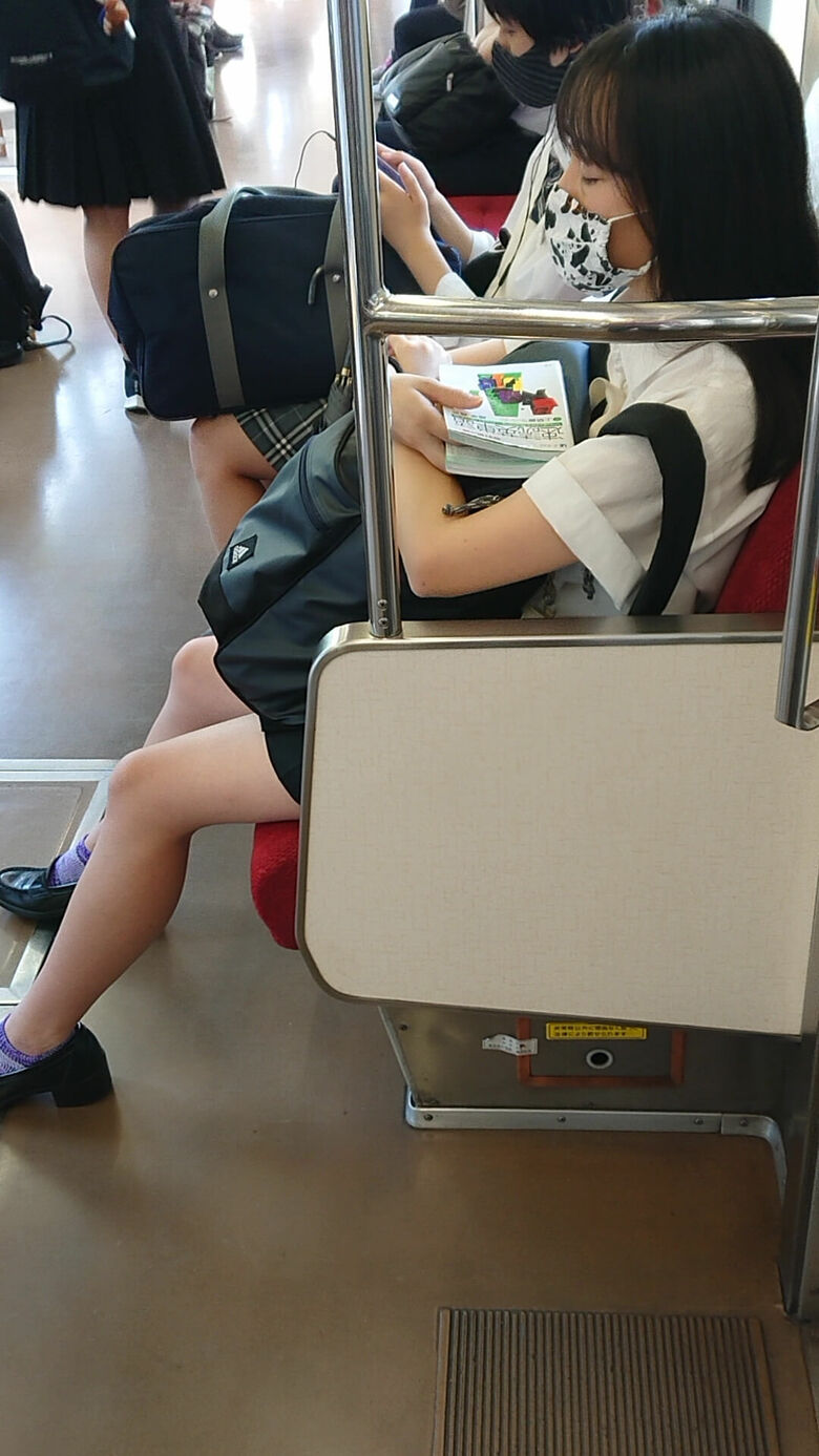 リアルJKパンチラ太ももエロ動画像【厳選45枚】Vol.3_006枚目