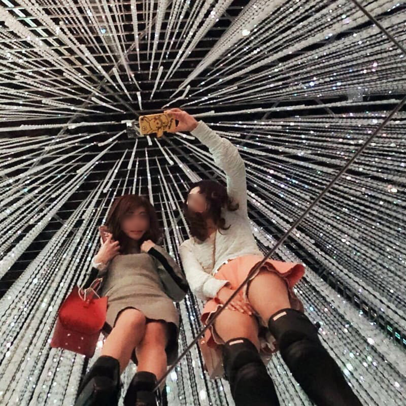 チームラボ パンチラ画像!自撮り流出パンツ♡床が鏡だから逆さ撮り盗撮みたいで抜けちゃいます!!【動画あり】026枚目