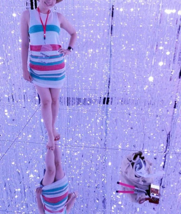チームラボ パンチラ画像!自撮り流出パンツ♡床が鏡だから逆さ撮り盗撮みたいで抜けちゃいます!!【動画あり】092枚目