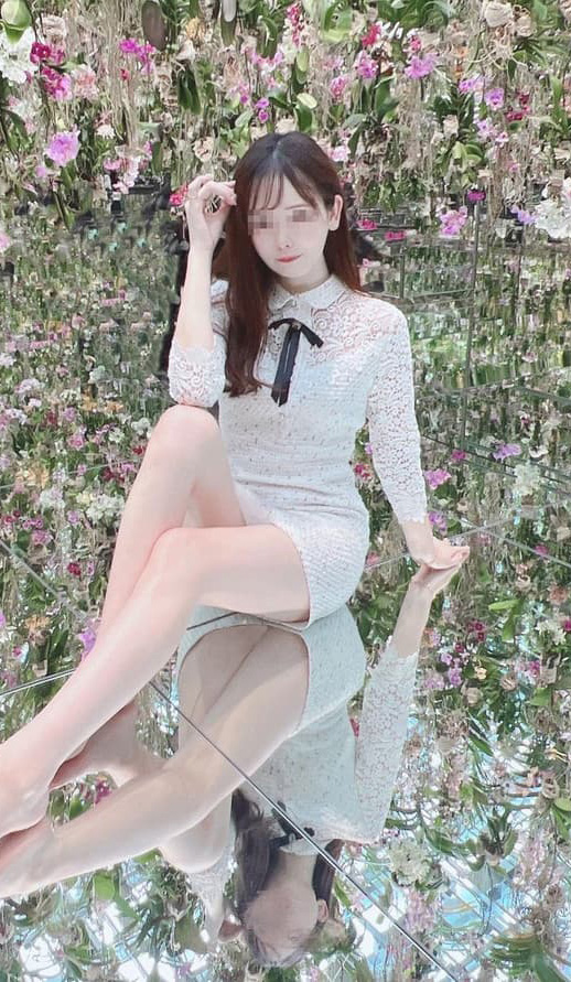 チームラボ パンチラ画像だぜ!自撮り流出パンツ♡床が鏡だから逆さ撮り盗撮みたいで抜けちゃいます!!【動画あり】016枚目