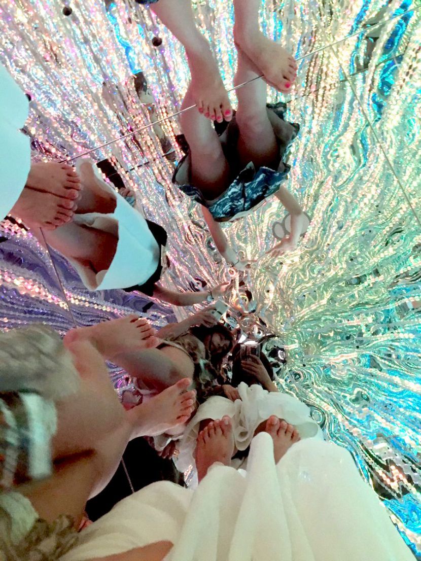 チームラボ パンチラ画像だぜ!自撮り流出パンツ♡床が鏡だから逆さ撮り盗撮みたいで抜けちゃいます!!【動画あり】030枚目