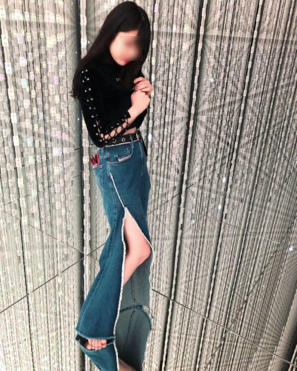 チームラボ パンチラ画像だぜ!自撮り流出パンツ♡床が鏡だから逆さ撮り盗撮みたいで抜けちゃいます!!【動画あり】052枚目