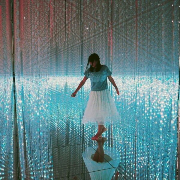 チームラボ パンチラ画像だぜ!自撮り流出パンツ♡床が鏡だから逆さ撮り盗撮みたいで抜けちゃいます!!【動画あり】064枚目