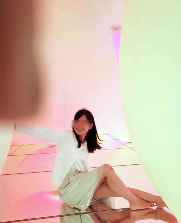 チームラボ パンチラ画像だぜ!自撮り流出パンツ♡床が鏡だから逆さ撮り盗撮みたいで抜けちゃいます!!【動画あり】067枚目