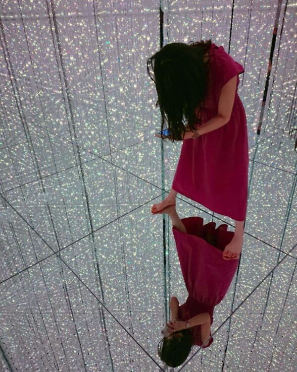 チームラボ パンチラ画像だぜ!自撮り流出パンツ♡床が鏡だから逆さ撮り盗撮みたいで抜けちゃいます!!【動画あり】085枚目