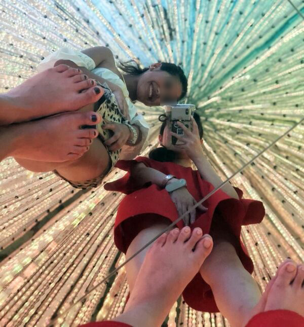 チームラボ パンチラ画像だぜ!自撮り流出パンツ♡床が鏡だから逆さ撮り盗撮みたいで抜けちゃいます!!【動画あり】093枚目