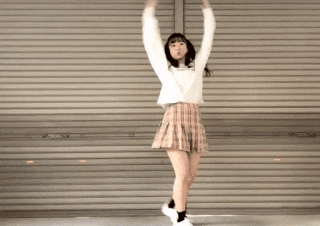 パンチラダンスのエロGIF画像っす!踊ってみた女子のパンツに太もも♡生足がセクシーで抜けるよ!!003枚目