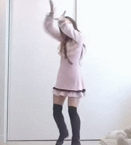 パンチラダンスのエロGIF画像っす!踊ってみた女子のパンツに太もも♡生足がセクシーで抜けるよ!!028枚目