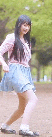 パンチラダンスのエロGIF画像っす!踊ってみた女子のパンツに太もも♡生足がセクシーで抜けるよ!!035枚目