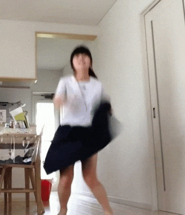 パンチラダンスのエロGIF画像っす!踊ってみた女子のパンツに太もも♡生足がセクシーで抜けるよ!!037枚目