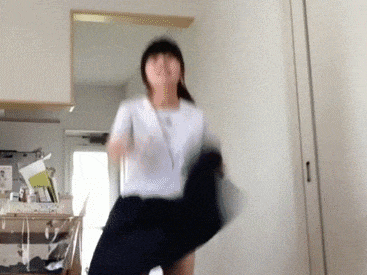 パンチラダンスのエロGIF画像っす!踊ってみた女子のパンツに太もも♡生足がセクシーで抜けるよ!!038枚目