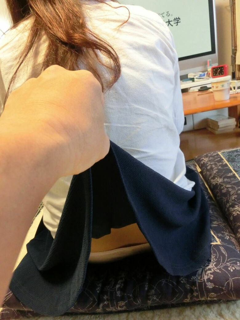 家庭内 パンチラ!家族の盗撮・流出パンツをまとめてみたぜ!!065
