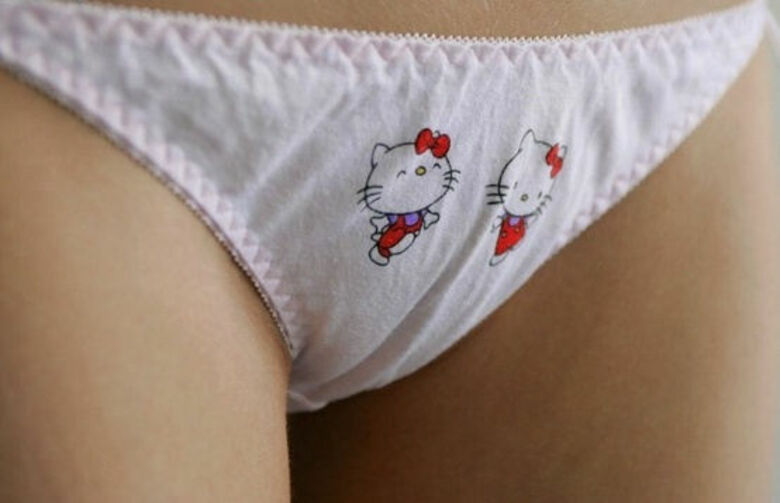 マンスジ エロ画像!おマンコのワレメ❤️パンツの中を想像するだけで勃起が止まらないぜ(´Д`)シコシコオ061