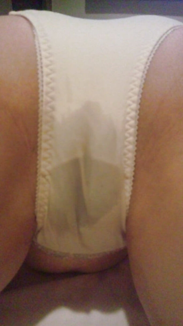 マンスジ エロ画像!おマンコのワレメ❤️パンツの中を想像するだけで勃起が止まらないぜ(´Д`)シコシコオ103